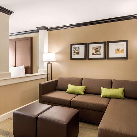 Comfort Suites Liberal Exterior photo